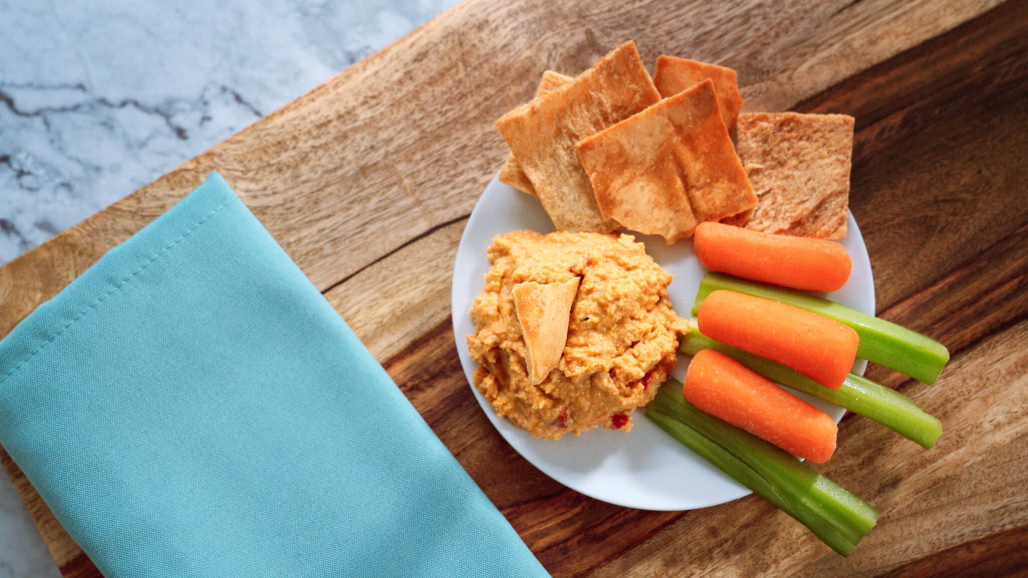 Hummus snack plate